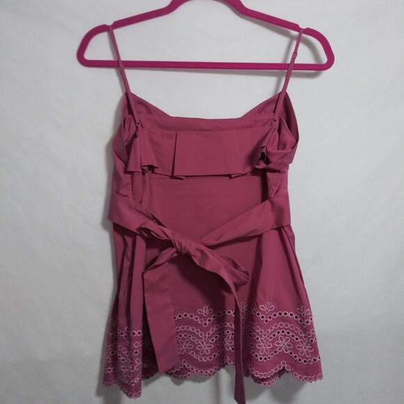 BCBG Max Azria Sleeveless Top with Embroidered Hem Bow Tie Back Size M - Picture 7 of 9